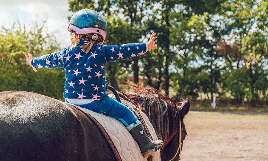 benefits horse riding for kids